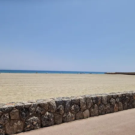 Location Bord De *